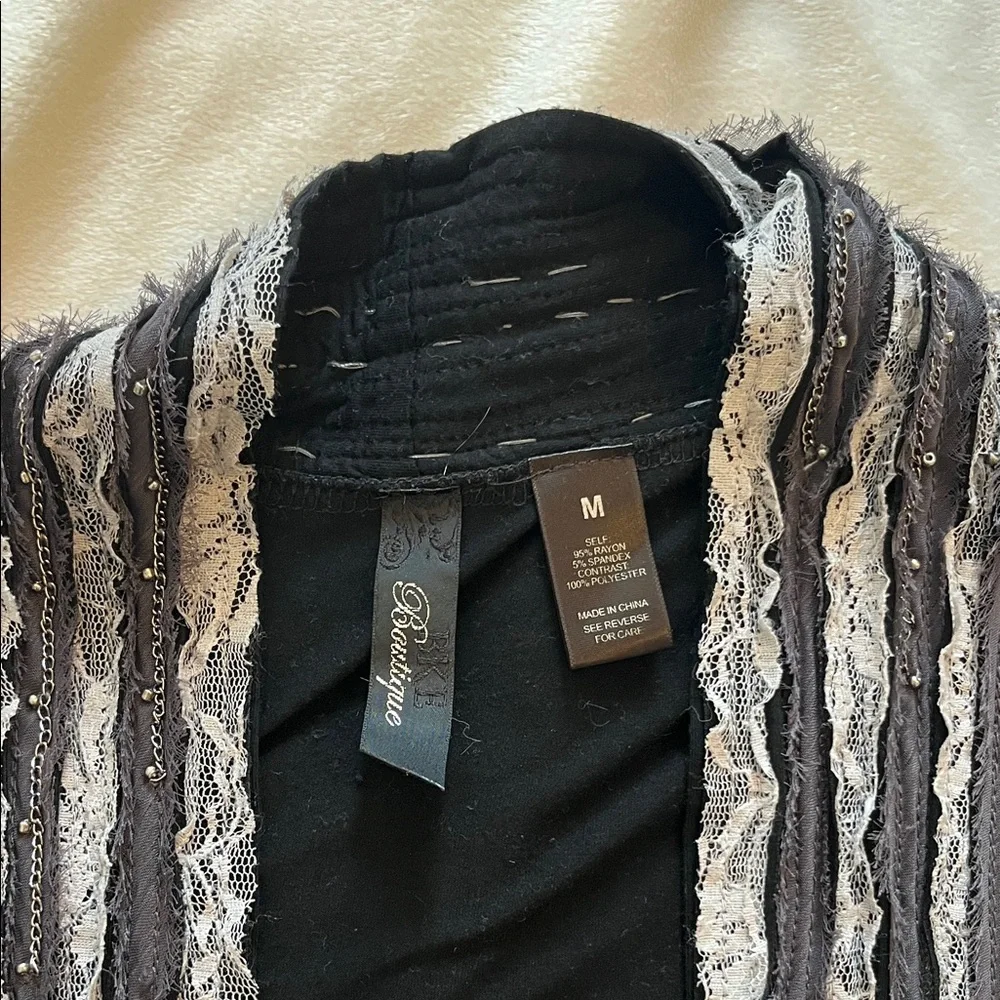 BKE Boutique Y2K Black and gray Lace Detail cardigan - Picture 2 of 8